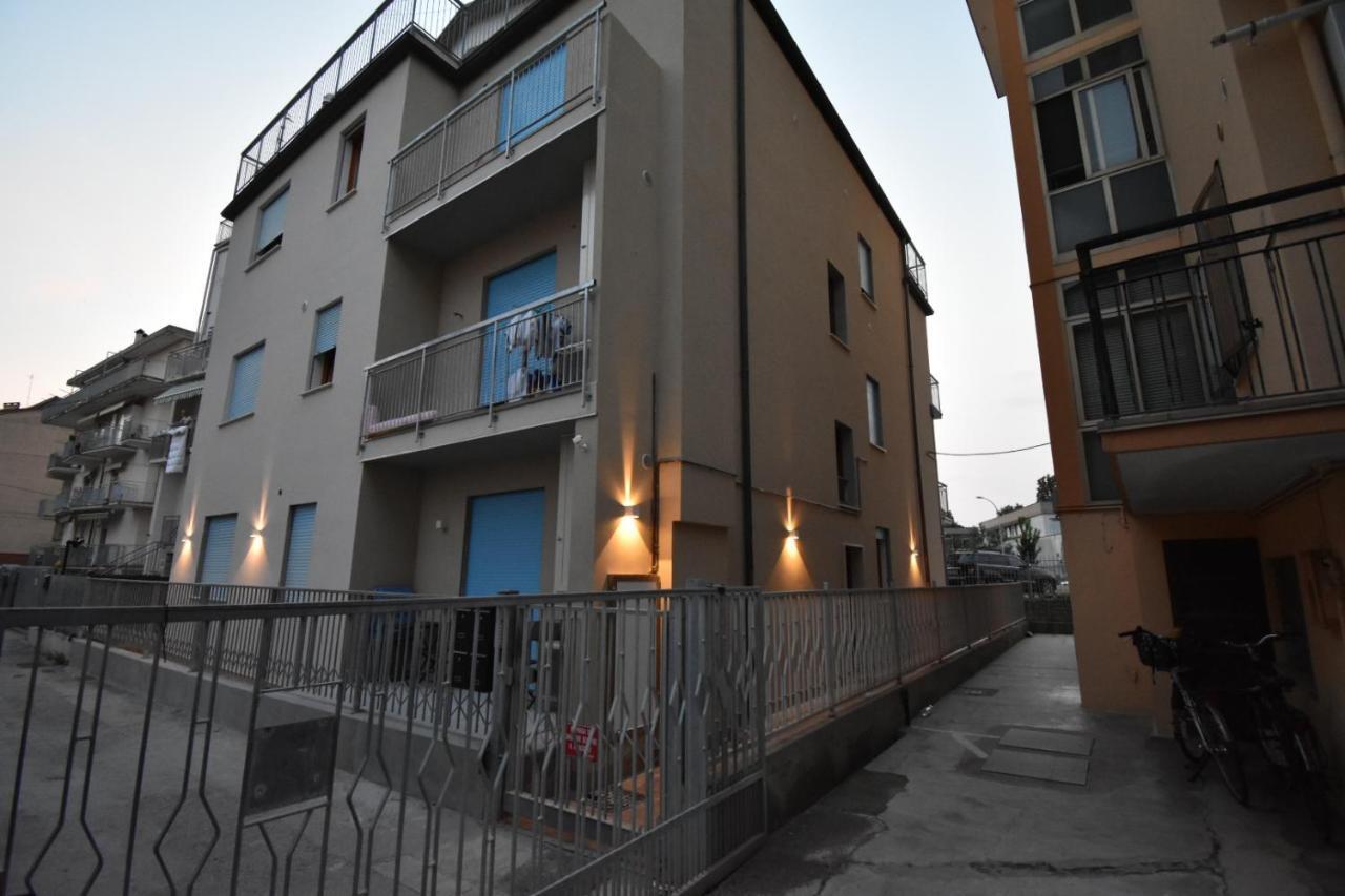 Appartamento Casa Nives Sottomarina Esterno foto